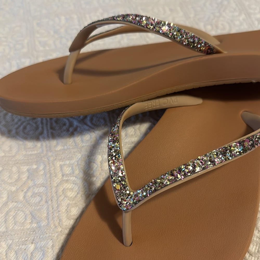 Truly like new reef flip flop sandals tan with multi colored glitter sz 8-9 - Picture 3 of 4